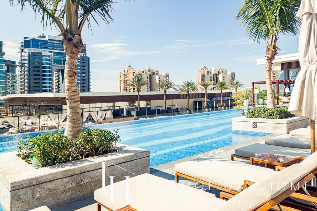 Lux Iconic Views At The Palm Tower Suite 2 Dubai Exterior foto